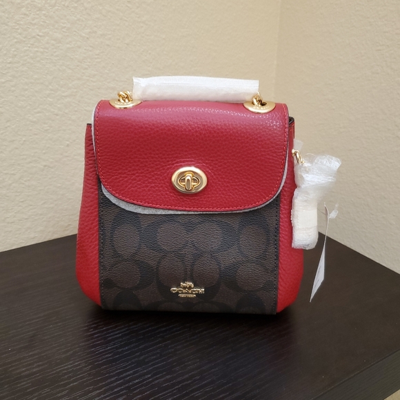convertible mini backpack in signature canvas Natasha and Crossbody Bag to for effortless style and versatility UnboxingCOACH Convertible Mini Backpack In